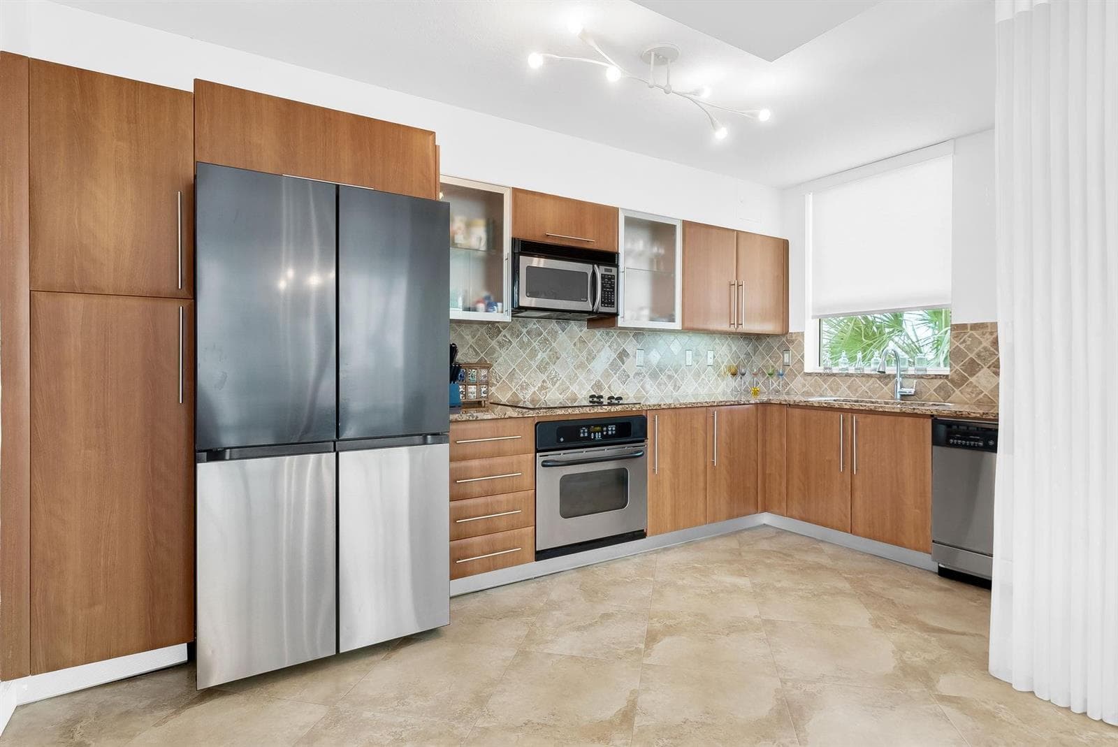600 W Las Olas Boulevard 903S photo 6
