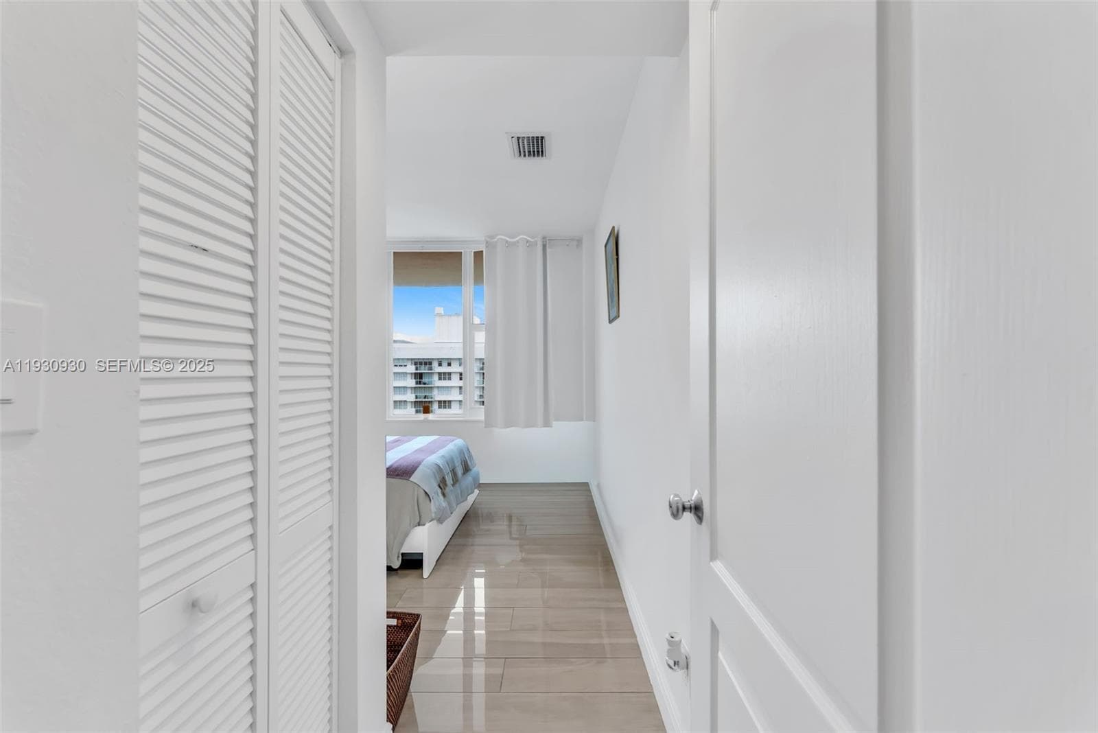 5600 Collins Ave 17W photo 20