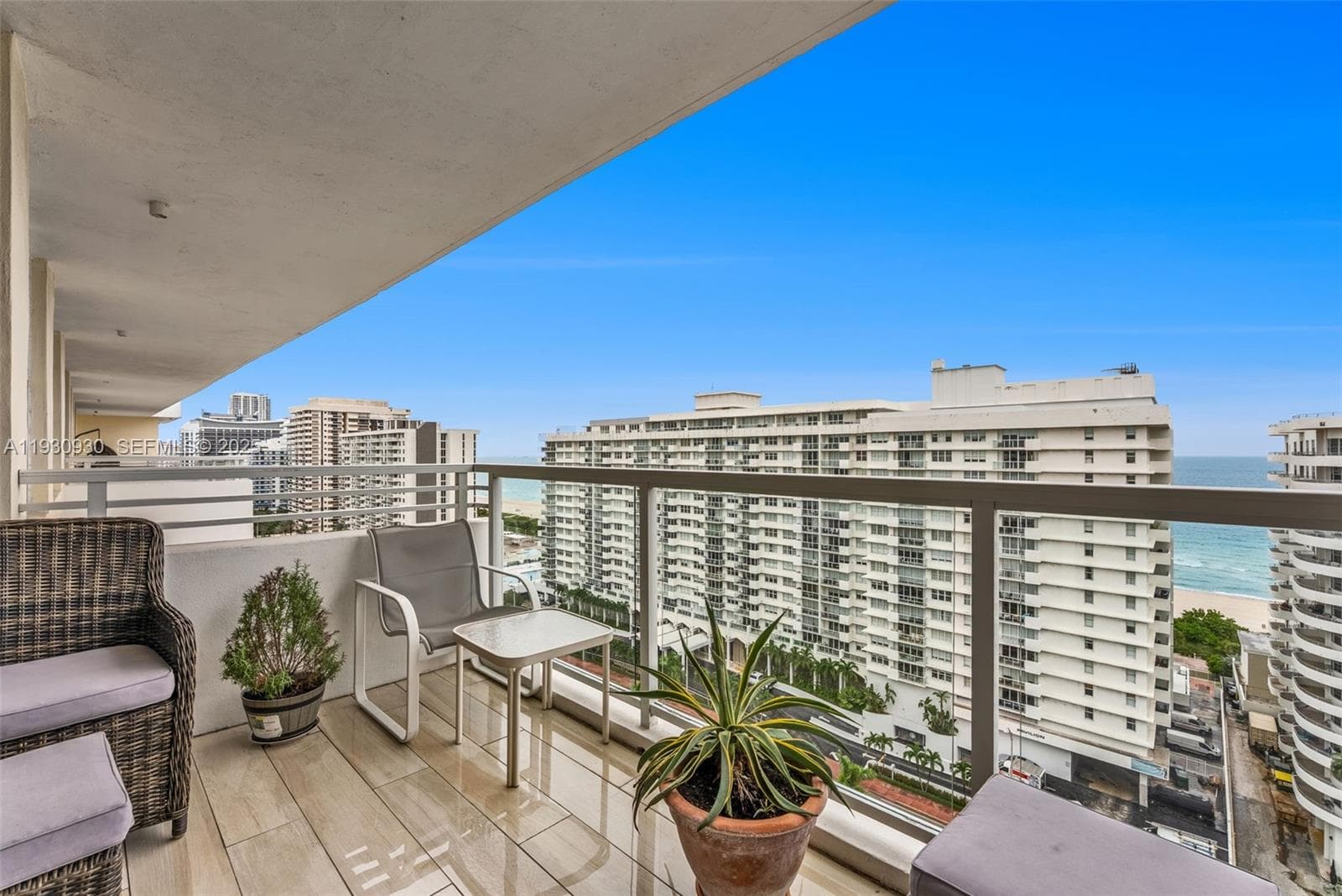 5600 Collins Ave 17W photo 25