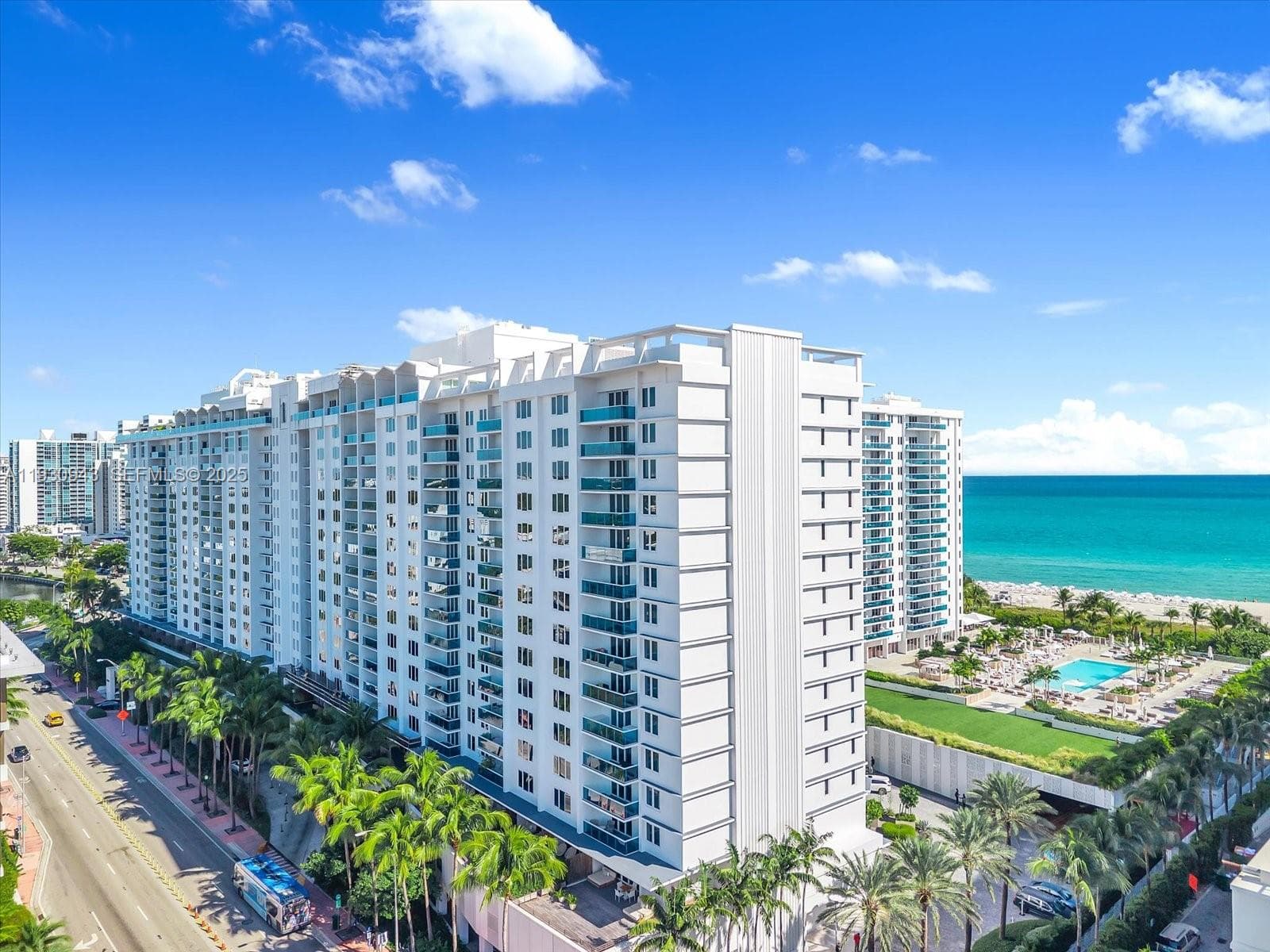 2301 Collins Ave 714 photo 19