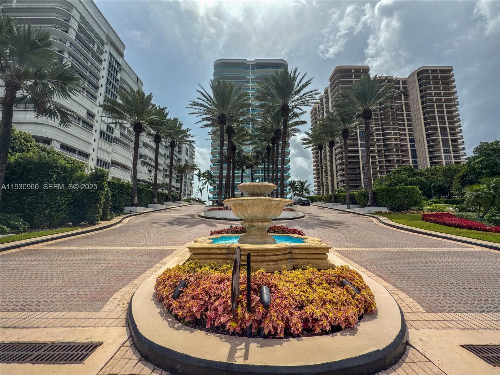 10101 Collins Ave 4A photo 3
