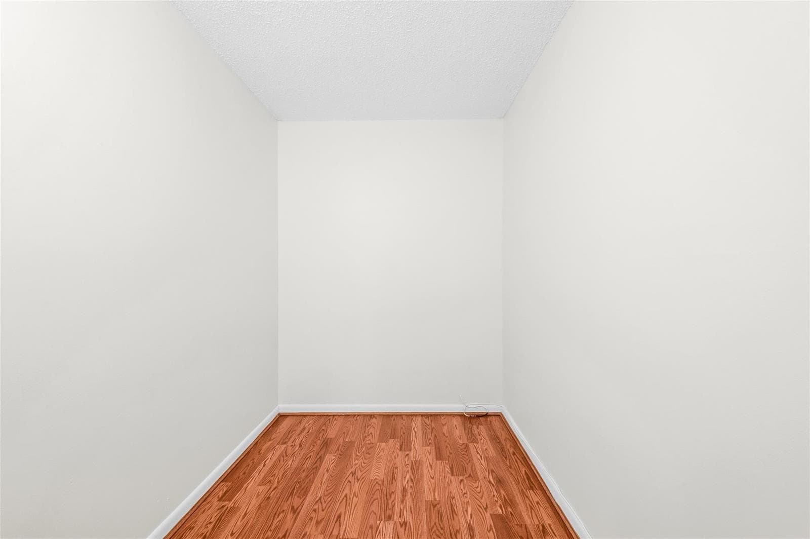 2069 Oakridge F 2069 photo 13