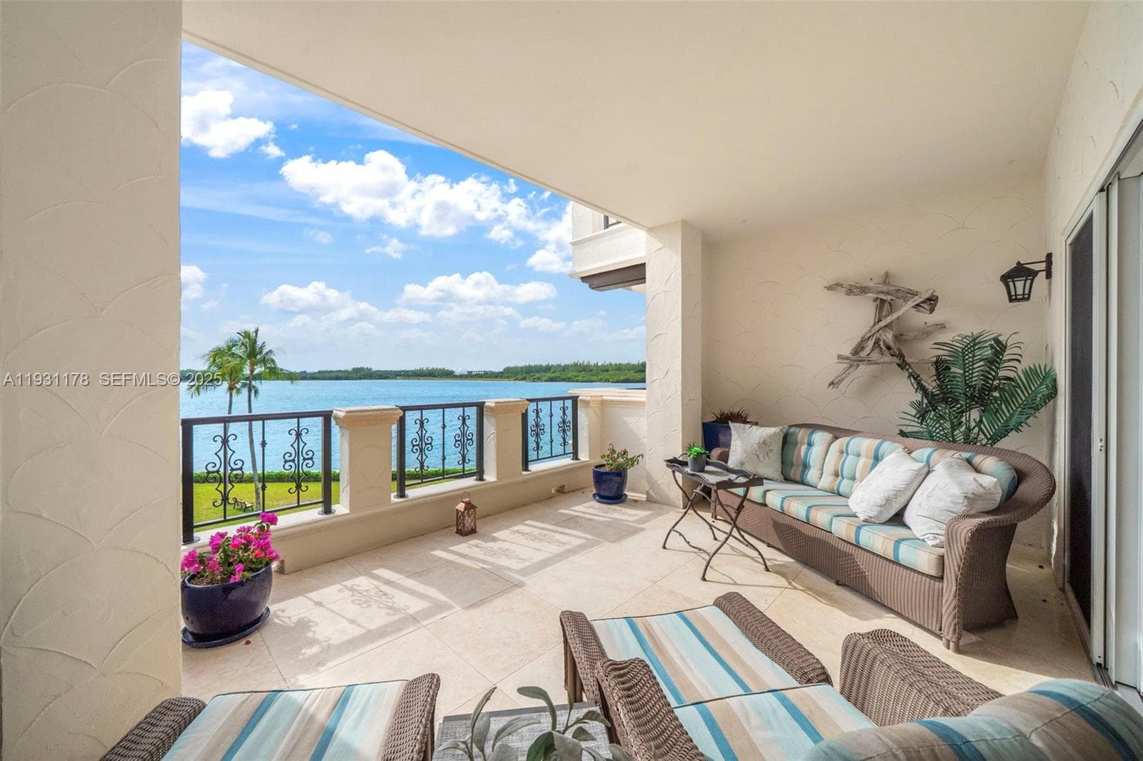 2332 Fisher Island Dr 4302 photo 8
