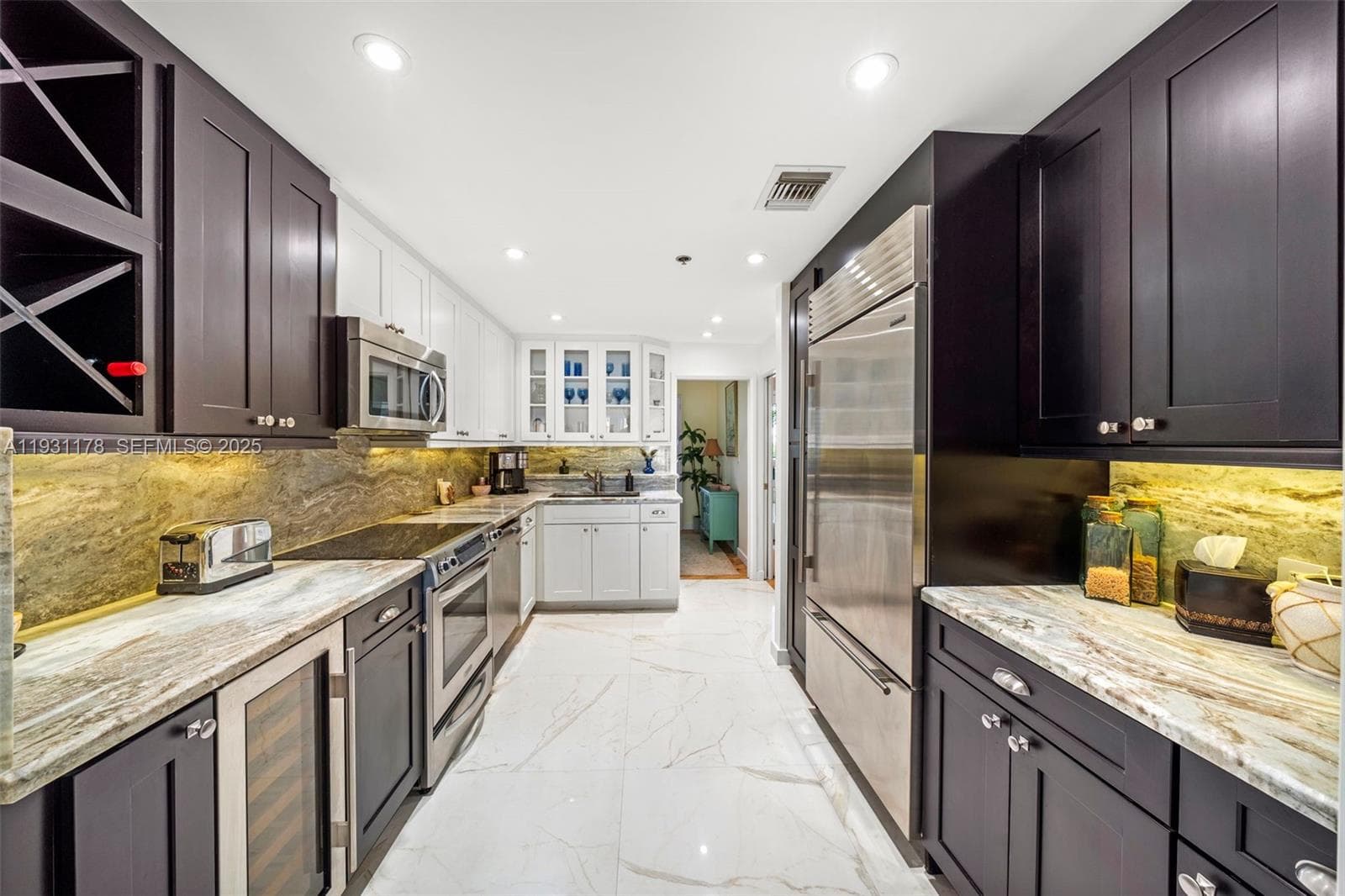 2332 Fisher Island Dr 4302 photo 25