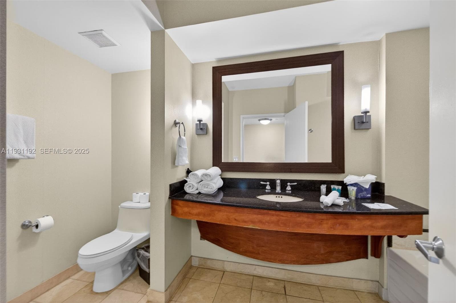 18001 Collins Ave 2101 photo 25