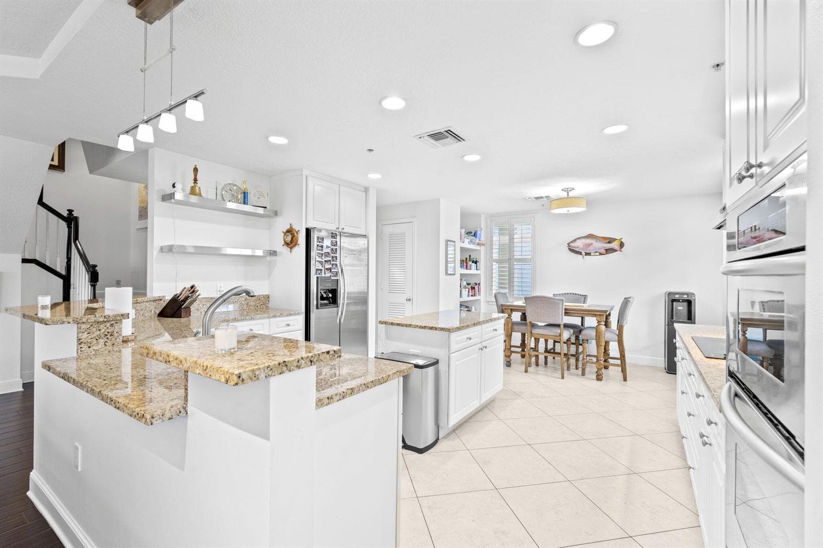 305 E Ocean Avenue Th-7 photo 6