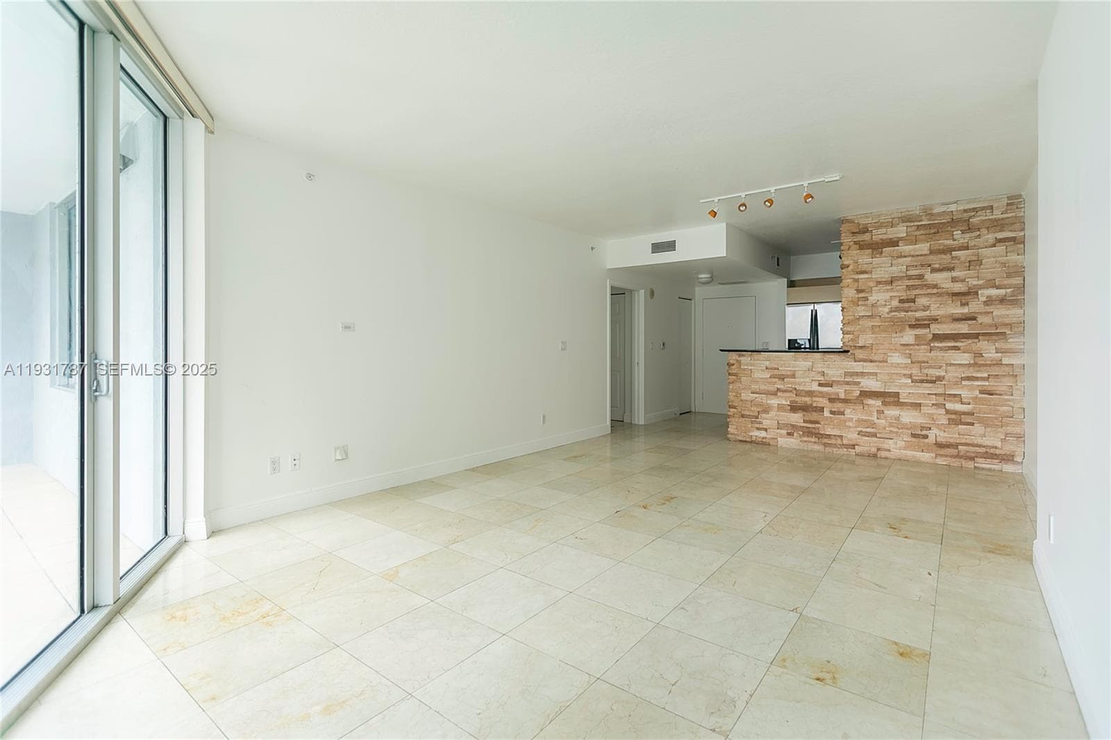 335 S Biscayne Blvd 2710 photo 10