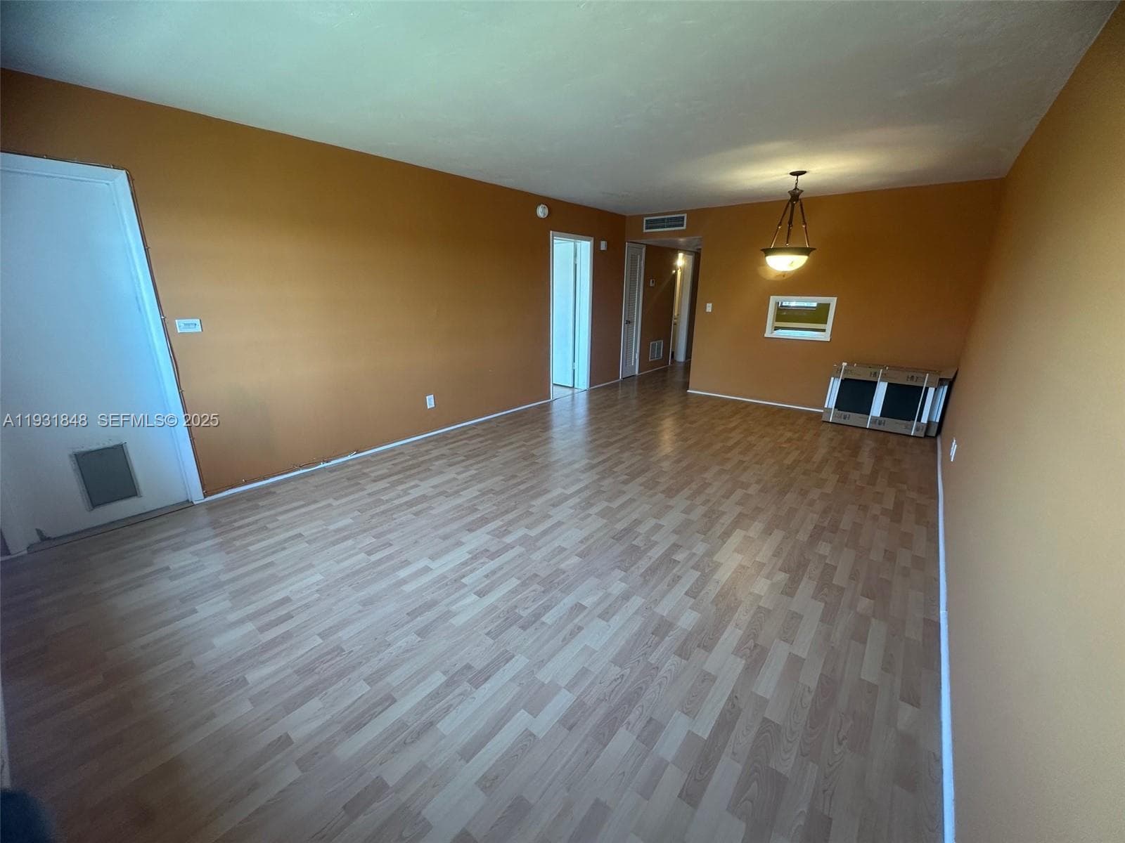 1530 191st St 205 photo 5