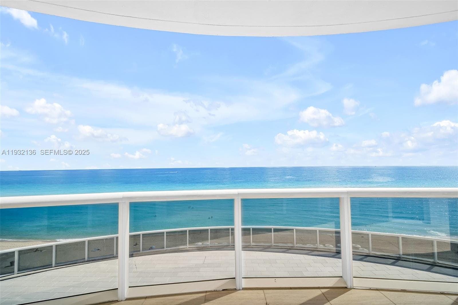 16001 Collins Ave 701 photo 2