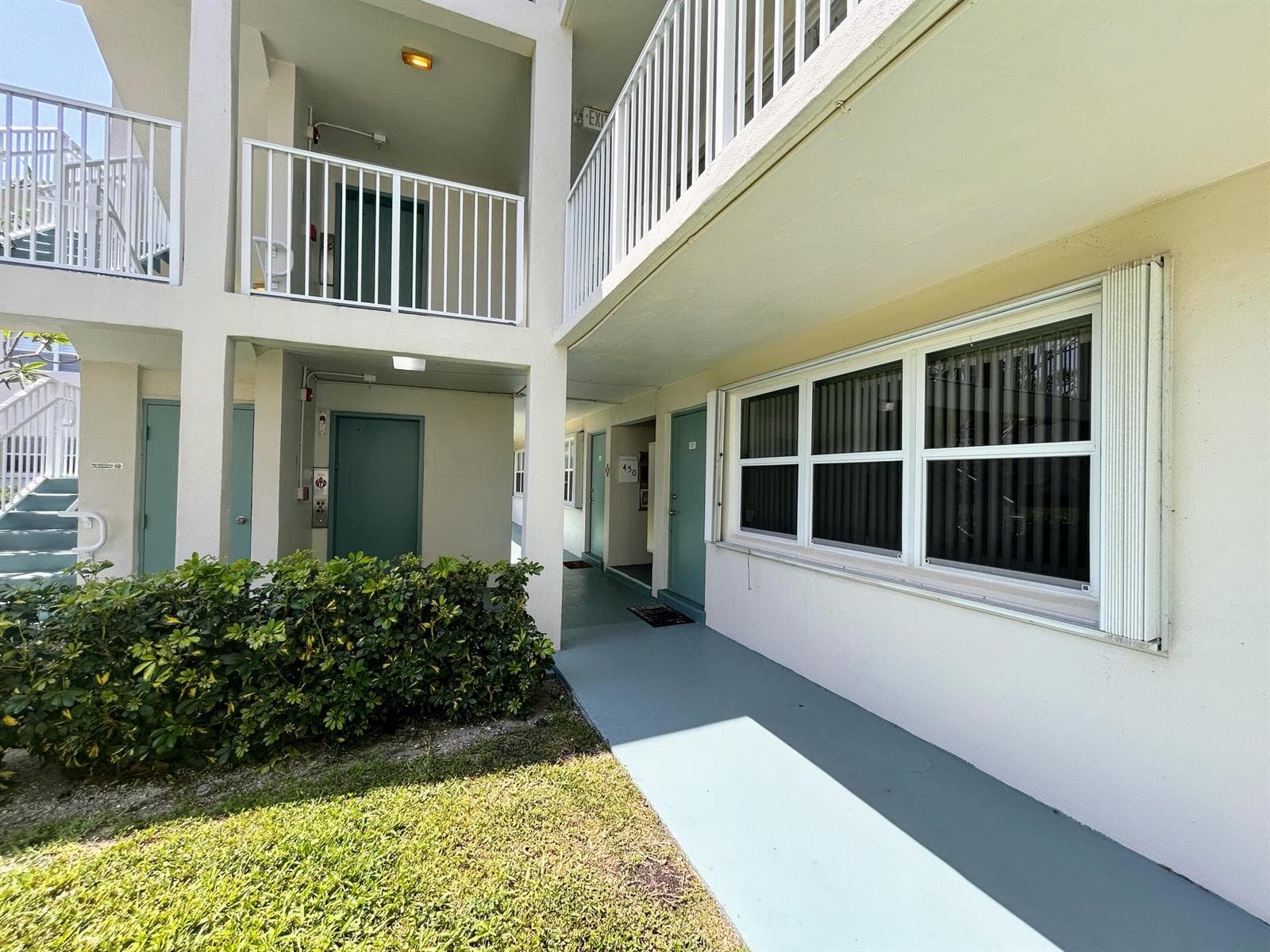 450 Horizons E 107 photo 22