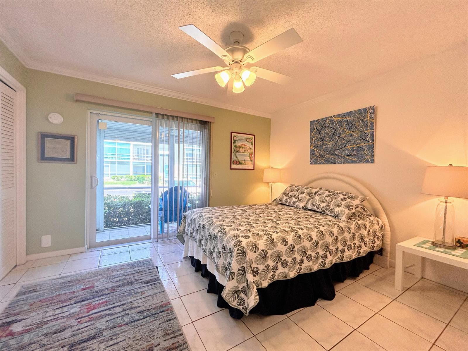 450 Horizons E 107 photo 14
