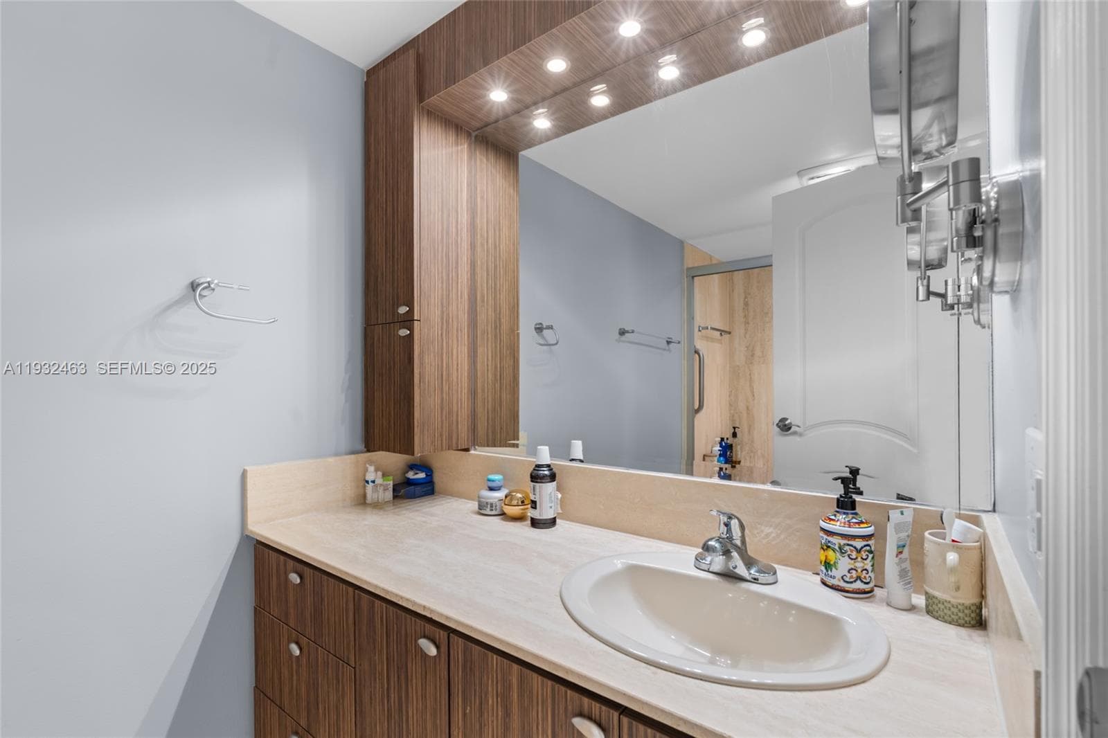 1201 Ocean Dr 1810S photo 17