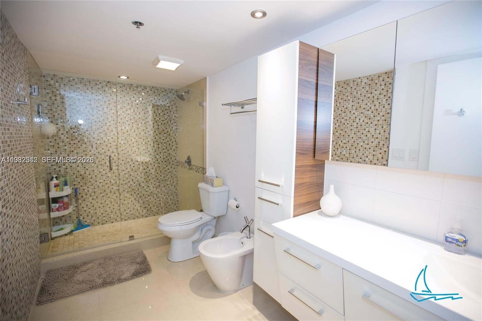 8877 Collins Ave 805 photo 10