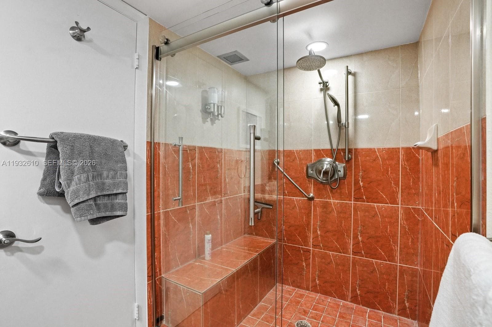 6423 Collins Ave 1005 photo 23