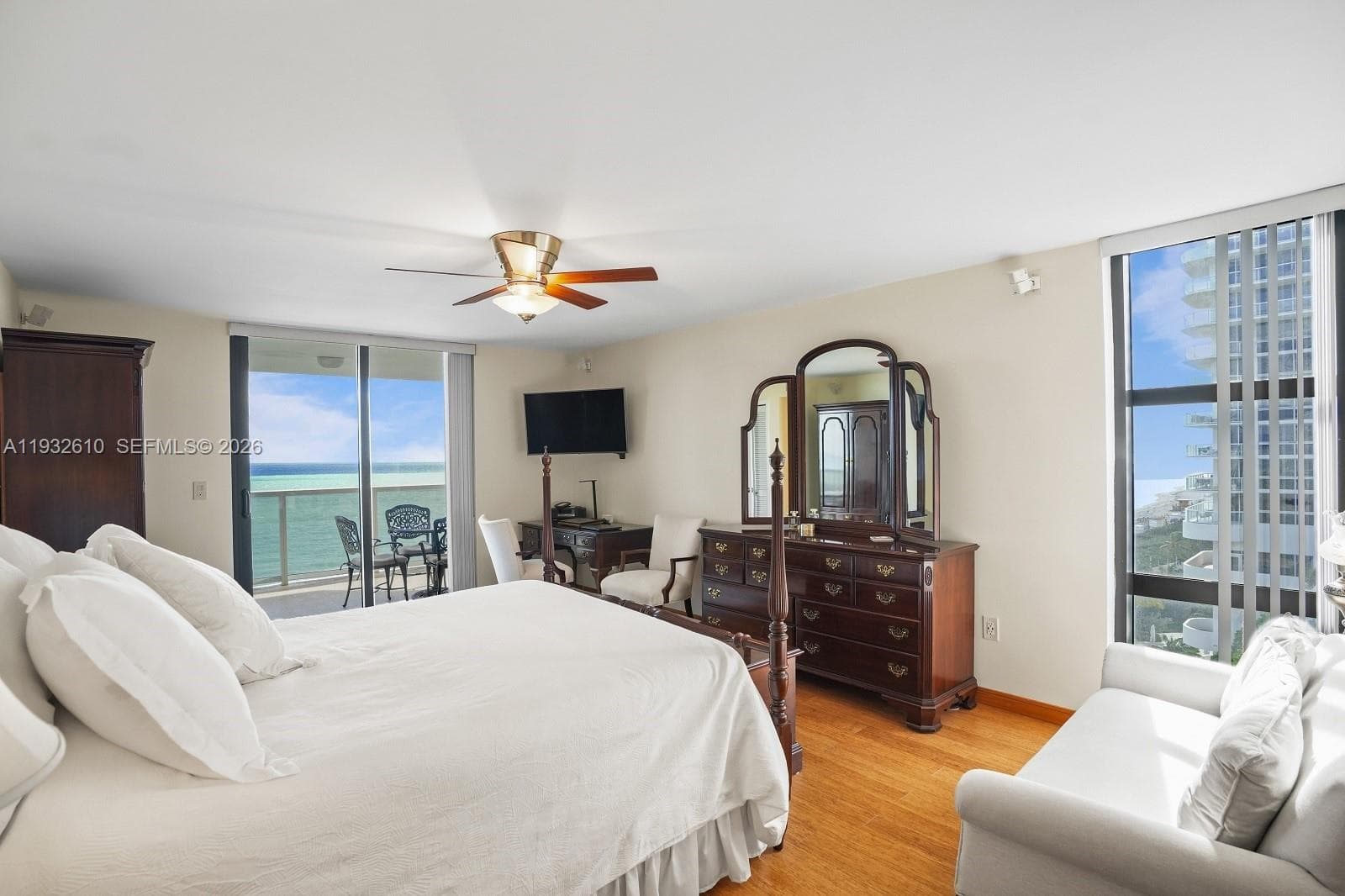 6423 Collins Ave 1005 photo 10