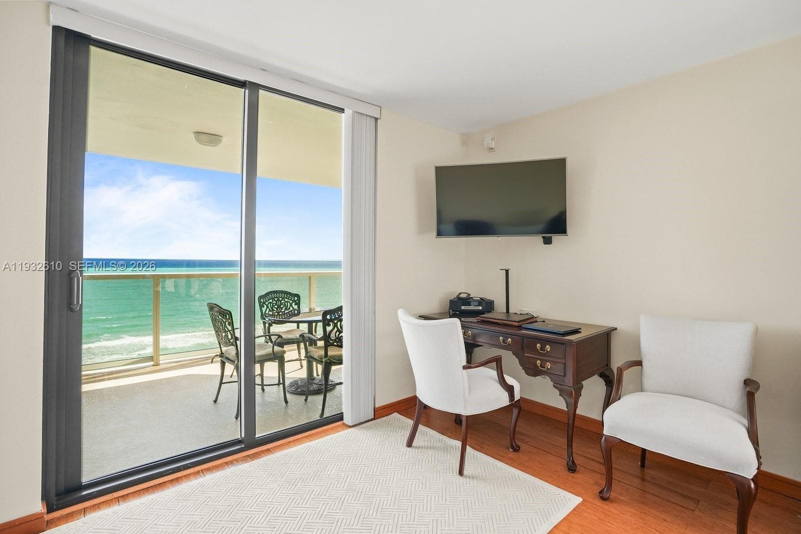6423 Collins Ave 1005 photo 11