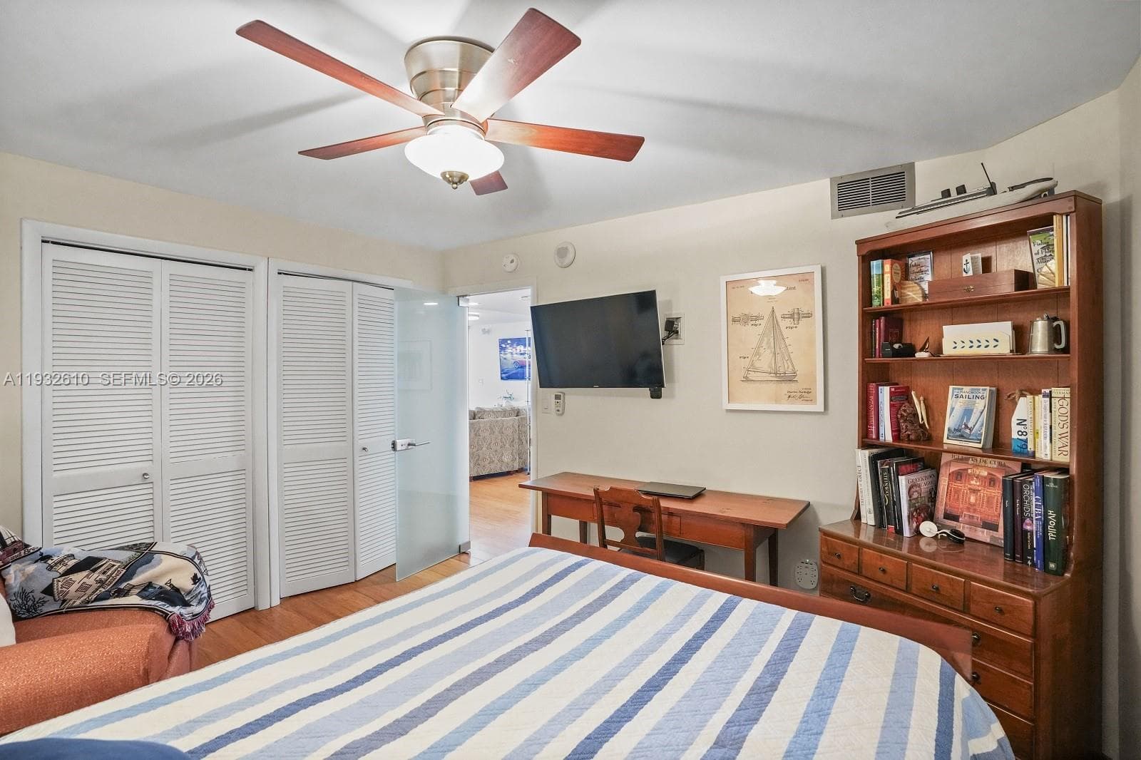 6423 Collins Ave 1005 photo 21
