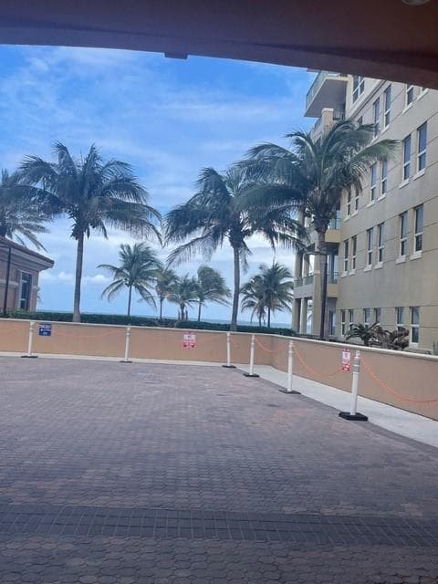 2080 S Ocean Drive 505 photo 13