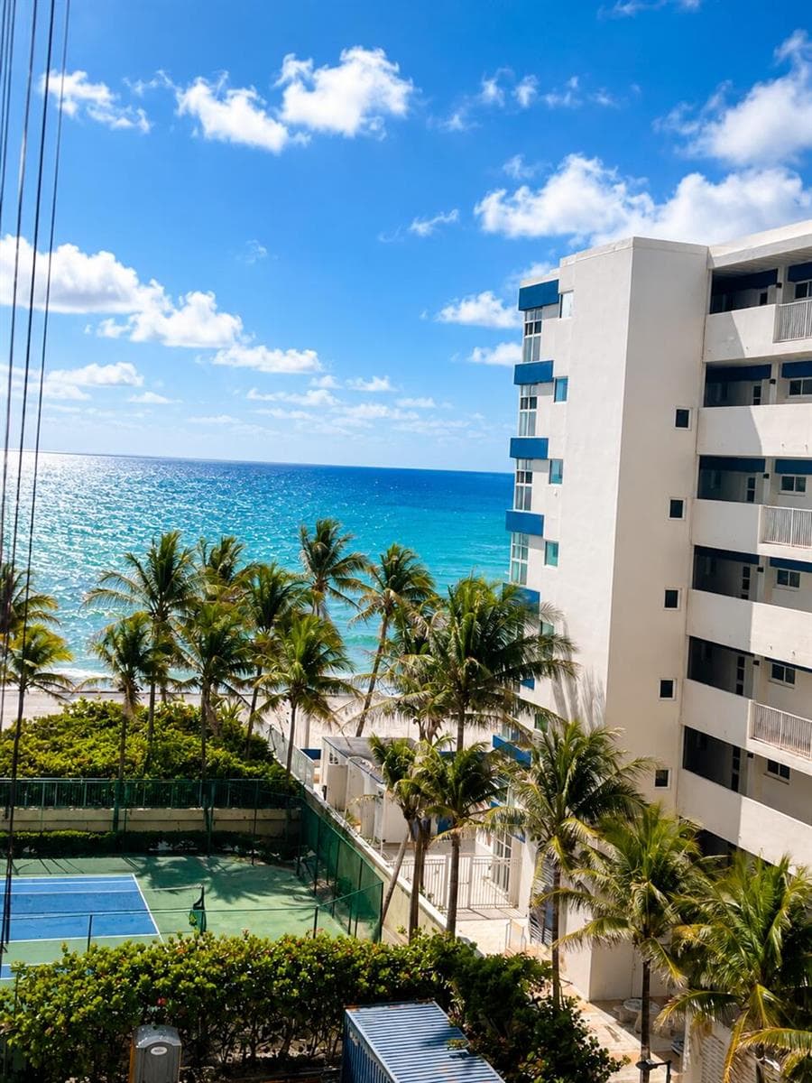 2080 S Ocean Drive 505 photo 15