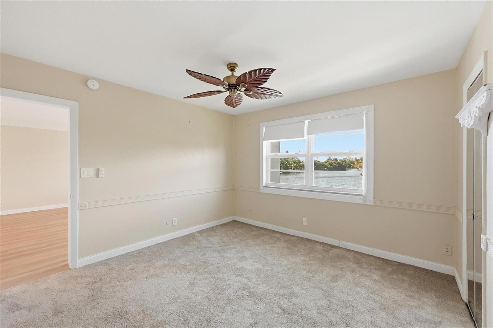 801 NE 18th Court 202 photo 14