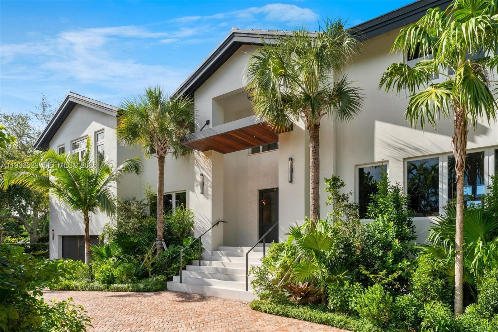 6970 Sunrise Dr photo 1
