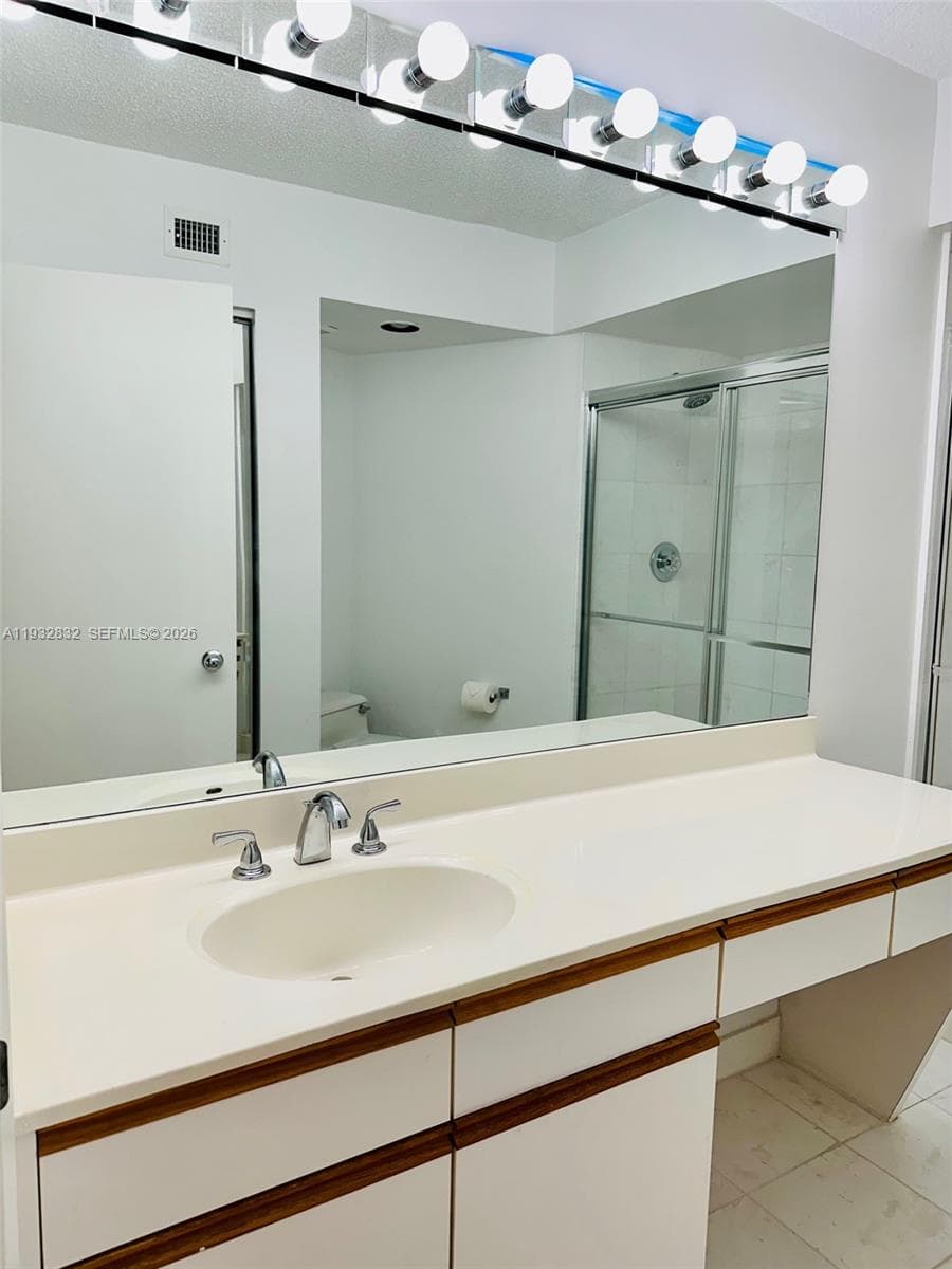 19101 NE 36th Ct 1409 photo 10