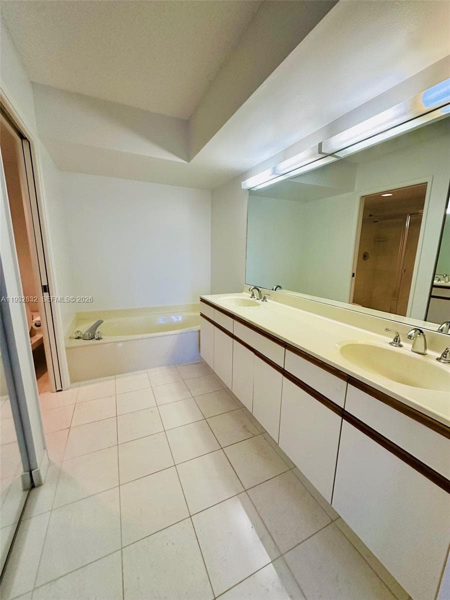 19101 NE 36th Ct 1409 photo 15