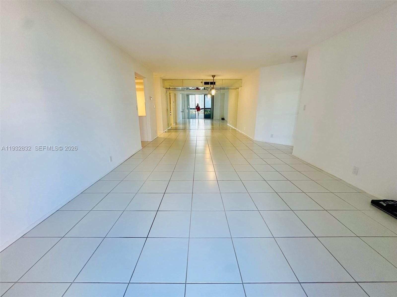 19101 NE 36th Ct 1409 photo 4