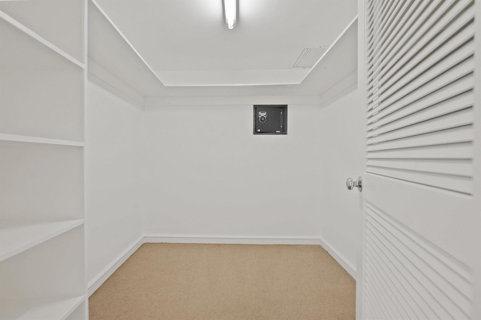 369 S Lake Drive 2e photo 16