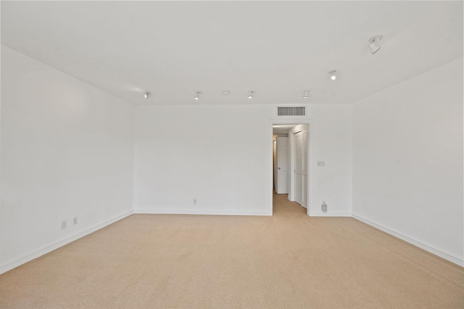 369 S Lake Drive 2e photo 11