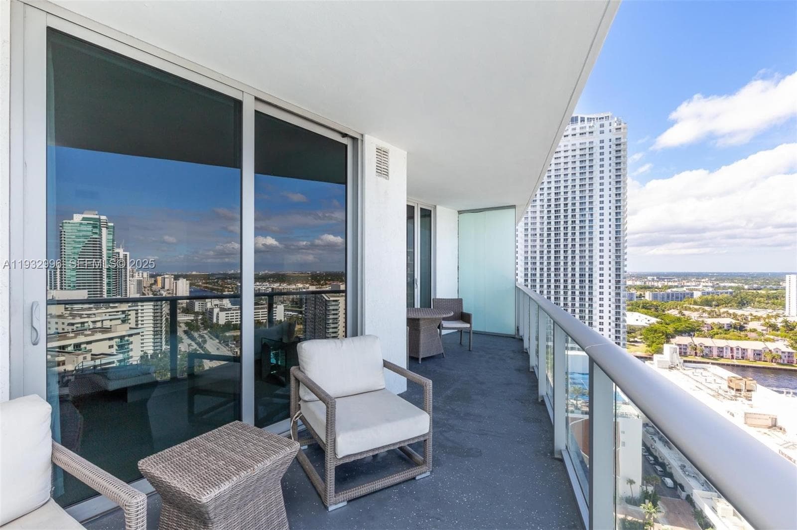 4111 S Ocean Dr 1910 photo 24