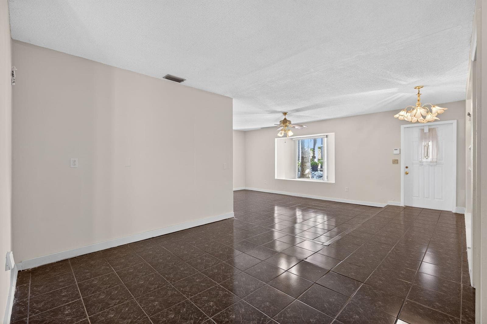 225 S Sequoia Drive photo 18