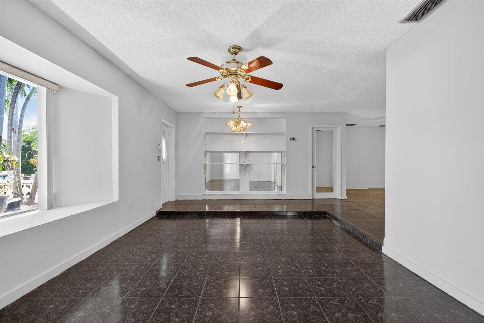 225 S Sequoia Drive photo 21