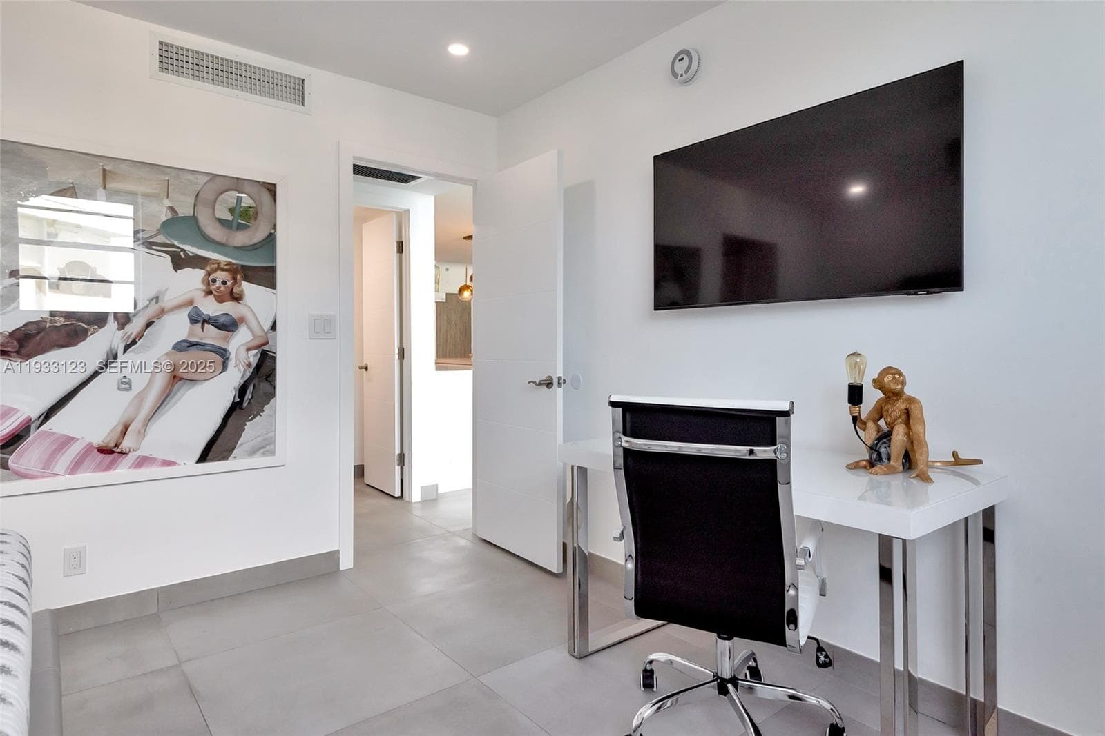 4001 Ocean Dr 14H photo 7