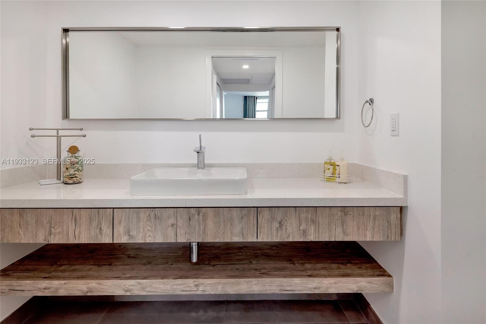 4001 Ocean Dr 14H photo 14