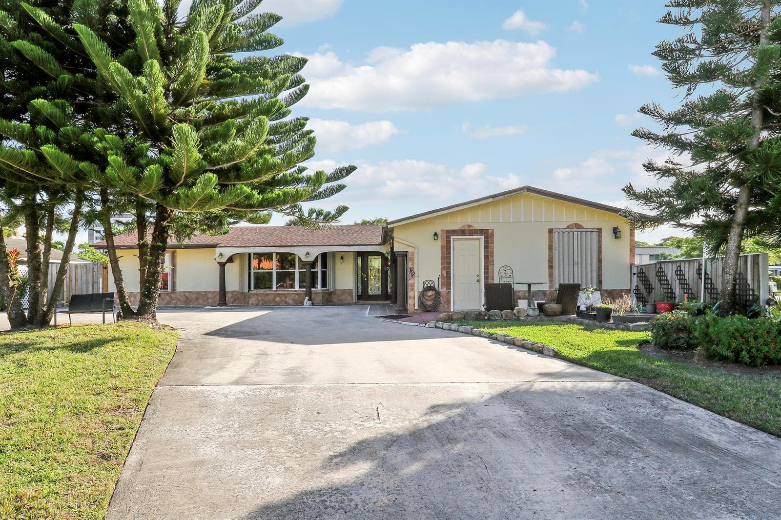 10868 Larch Court photo 19