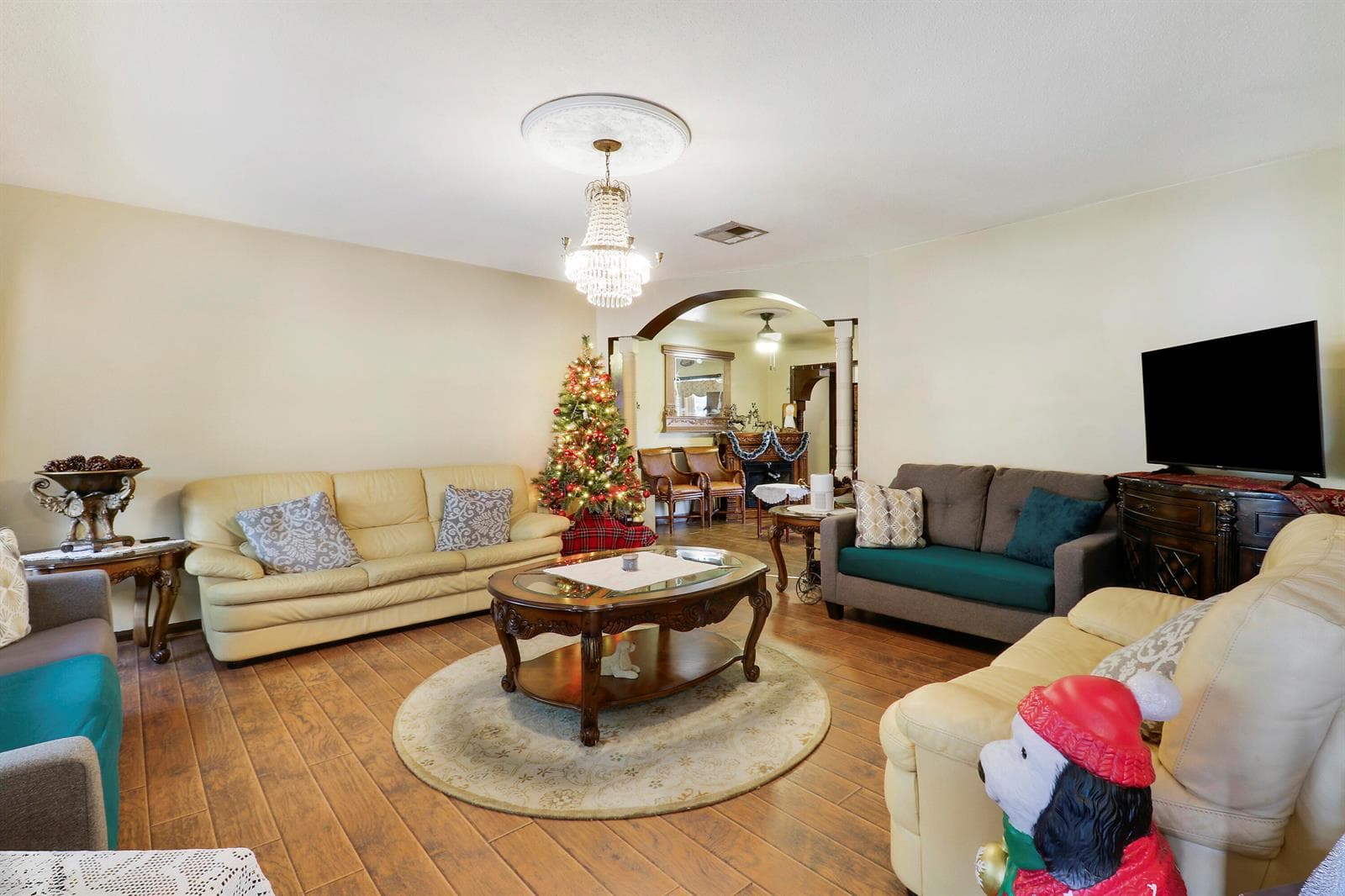 10868 Larch Court photo 8