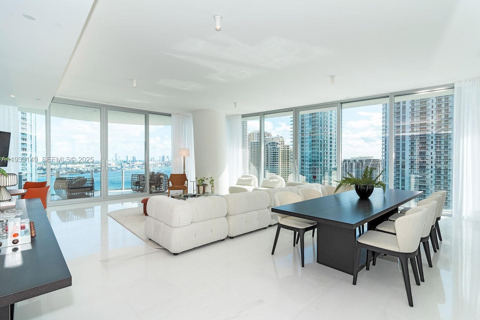 300 Biscayne Blvd Way 1901 photo 9