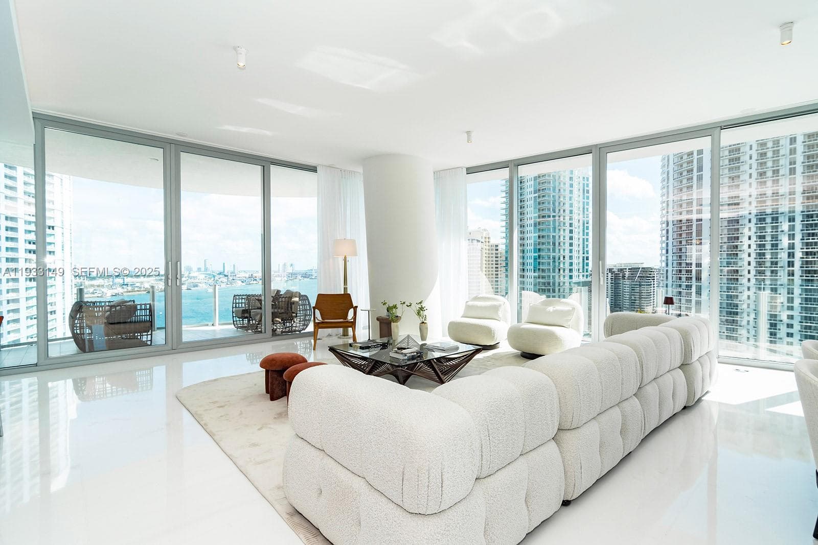 300 Biscayne Blvd Way 1901 photo 11