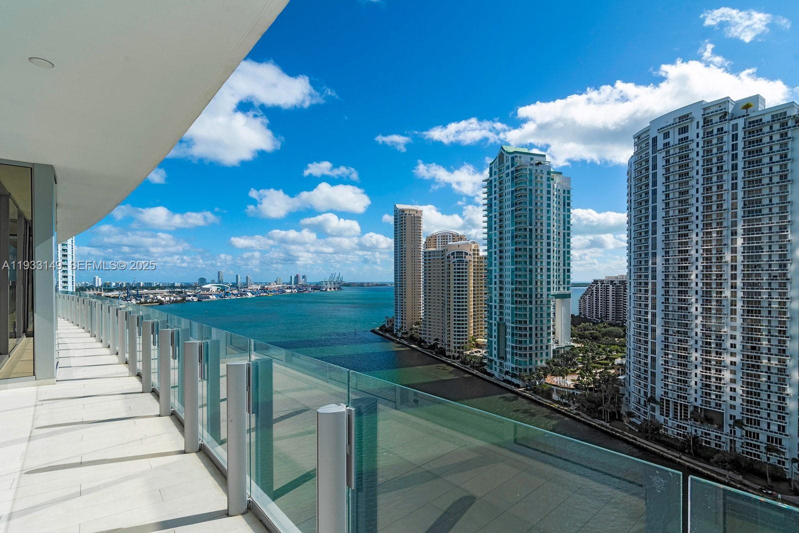 300 Biscayne Blvd Way 1901 photo 4