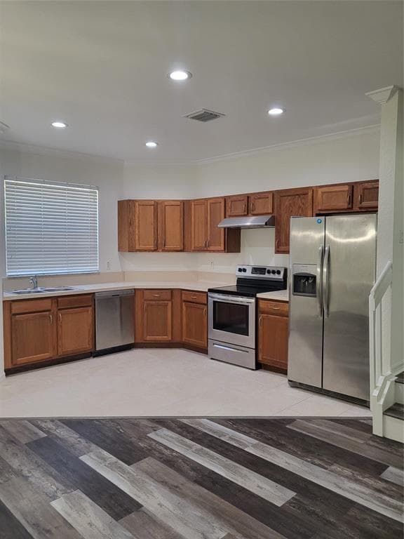 2040 SE Avon Park Drive photo 6