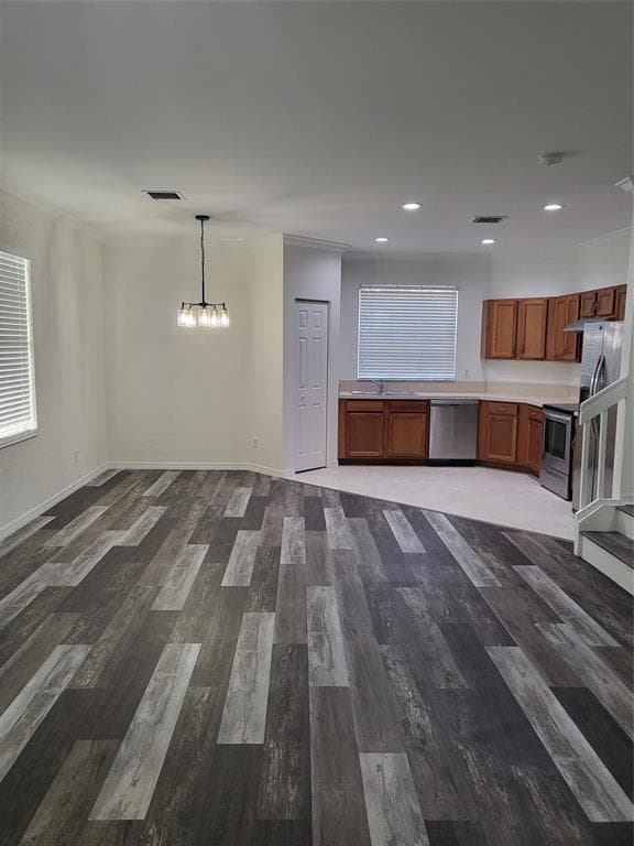 2040 SE Avon Park Drive photo 4