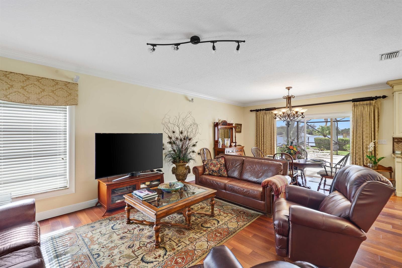 2097 Circle Place Drive photo 23