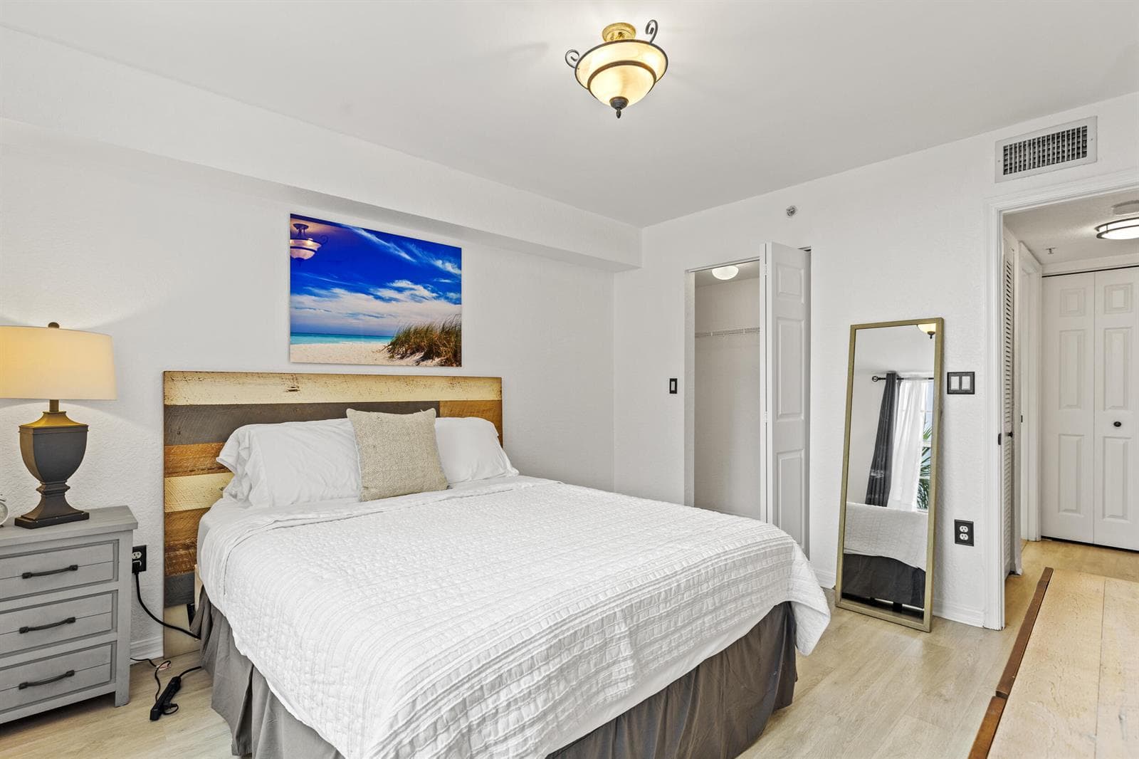 1801 N Flagler Drive 721 photo 21
