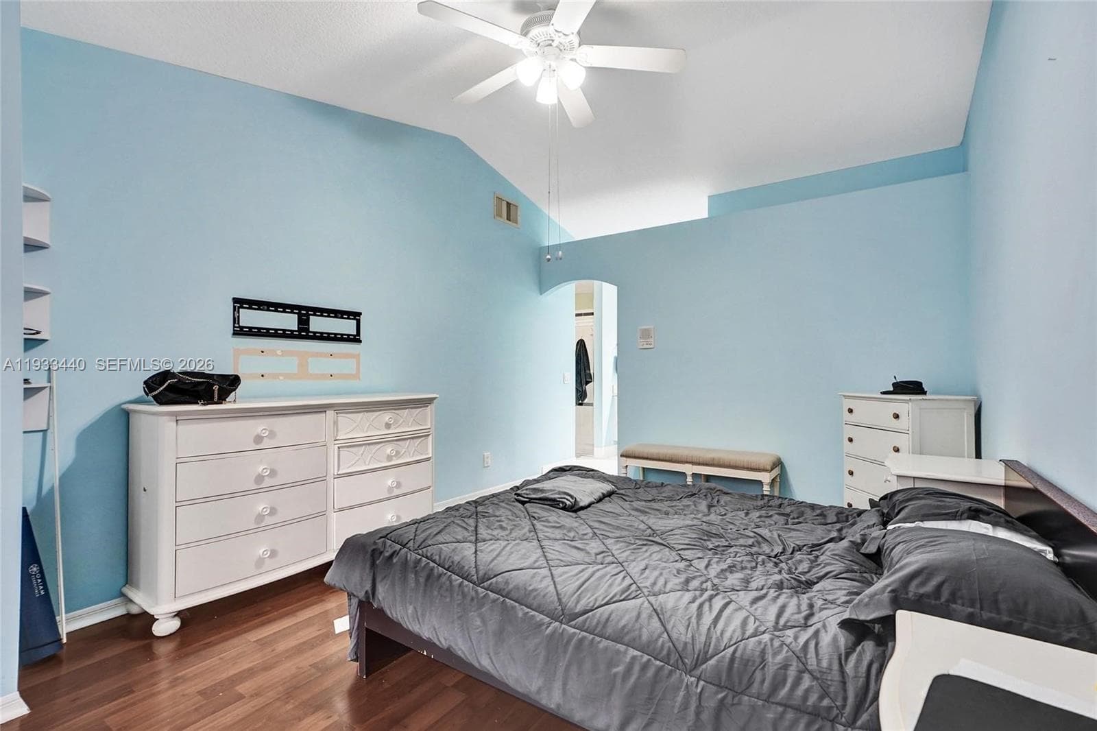 1046 Satinleaf St photo 17