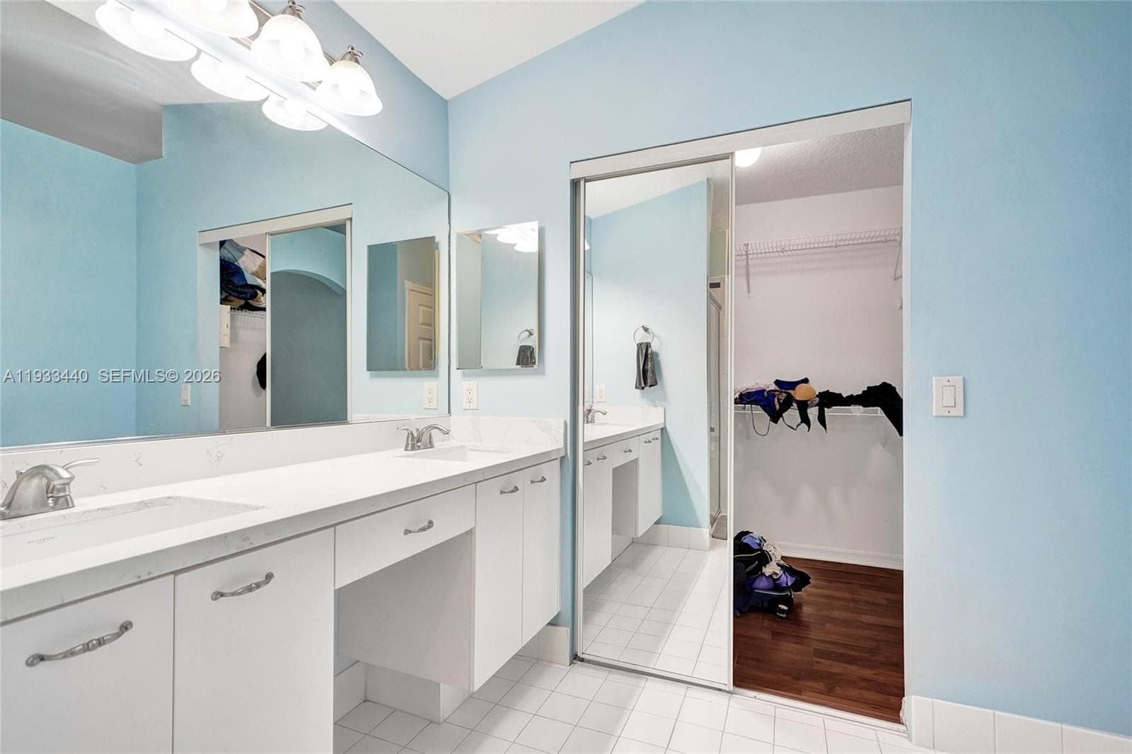 1046 Satinleaf St photo 20