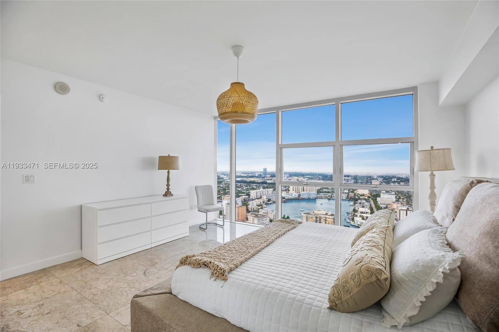 1830 S Ocean Dr 4707 photo 14