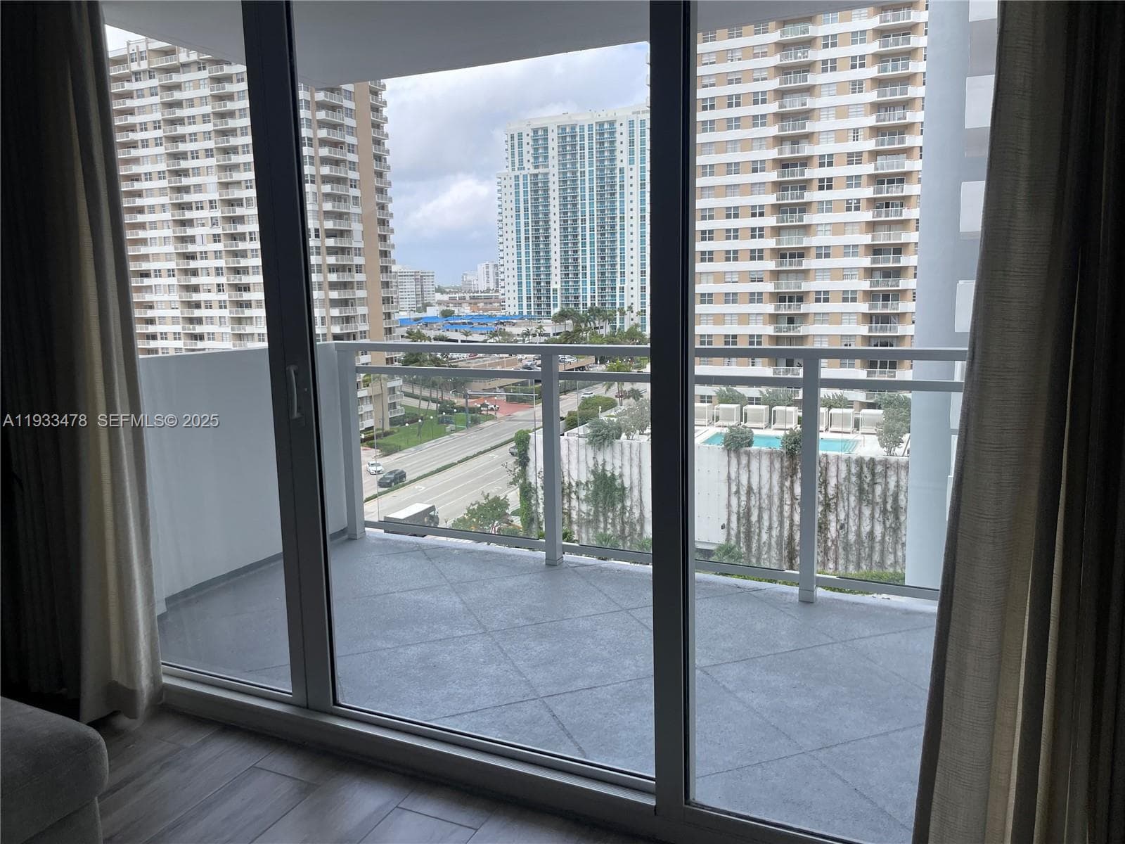 2030 S Ocean Dr 805 photo 6