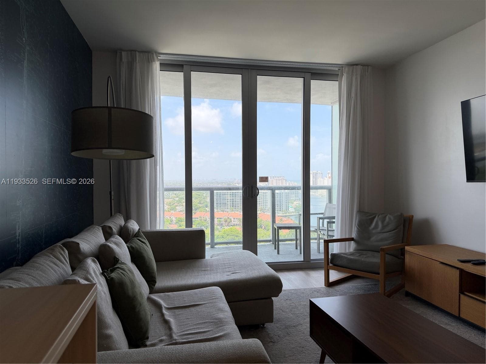 2602 E Hallandale Beach Blvd R1910 photo 6