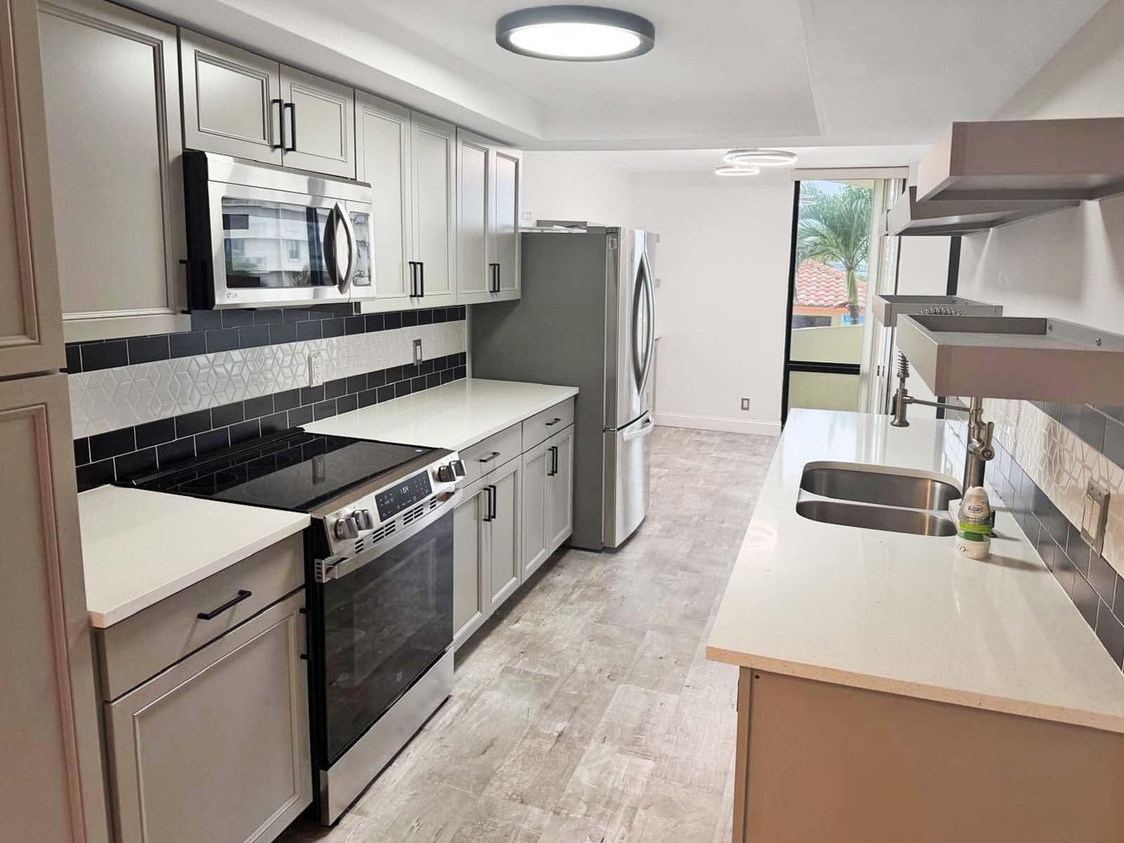5460 N Ocean Drive 1d photo 9